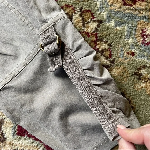 Chico’s Zenergy cropped pants in size XS (.5) - Picture 7 of 10